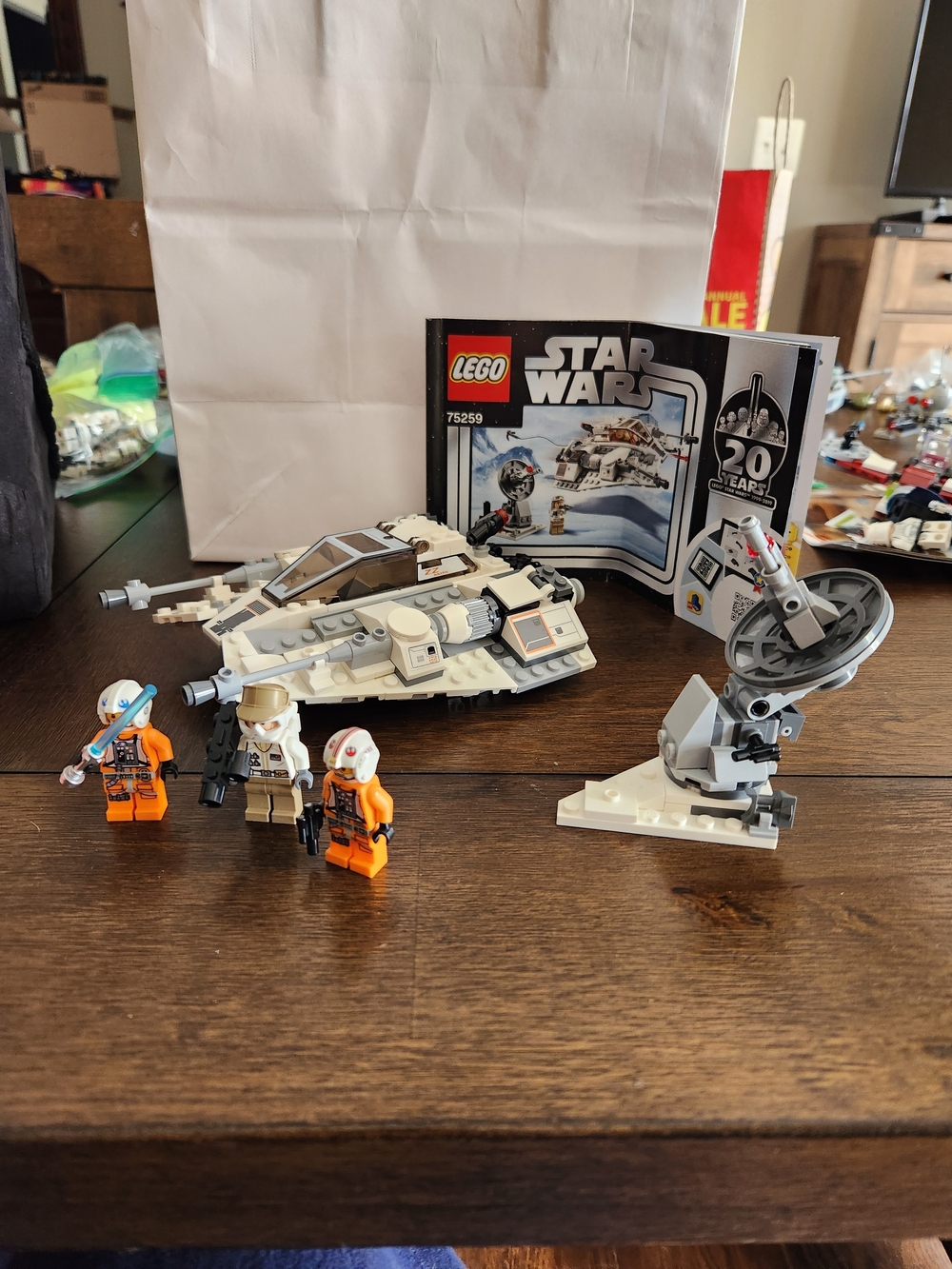 LEGO 75259 Star Wars Snowspeeder 20th Anniversay With 3 Mini Figures